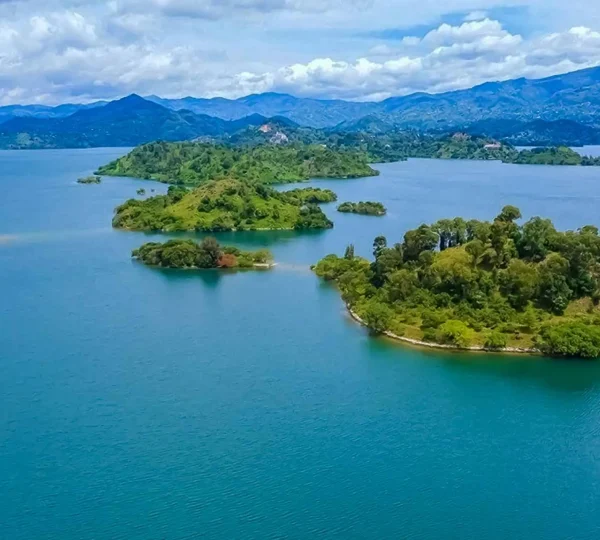 of the Congo Nile Trail along the fringes of the lake